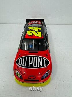 Action Nascar #24 Jeff Gordon DuPont 2011 Impala Flashcoat Color 124 Diecast