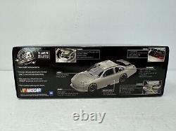 Action Nascar #24 Jeff Gordon DuPont 2011 Impala Flashcoat Color 124 Diecast