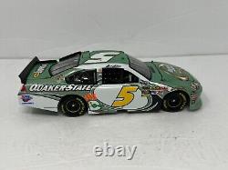 Action Nascar #5 Mark Martin Quaker State Flashcoat Color Impala 124 Diecast