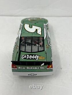 Action Nascar #5 Mark Martin Quaker State Flashcoat Color Impala 124 Diecast