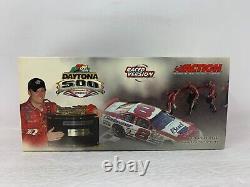 Action Nascar #8 Budweiser Dale Earnhardt Jr Daytona Win 124 Diecast & Figure