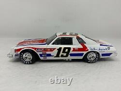 Action Nascar Historical #19 Dale Earnhardt Belden Asphalt 1977 Malibu Diecast