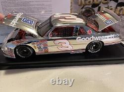 Action Platinum Dale Earnhardt 1990 GM Goodwrench Championship Lumina 1/24