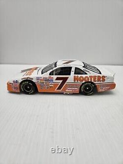 Alan Kulwicki #7 Hooters 1993 1/24 Action Thunderbird P/N 103799 1 Of 6,010