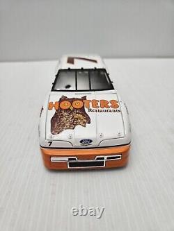 Alan Kulwicki #7 Hooters 1993 1/24 Action Thunderbird P/N 103799 1 Of 6,010