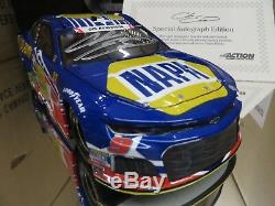 Autographed Chase Elliott 2018 Napa Patriotic Camaro 1/24 Elite Din #9 Door #