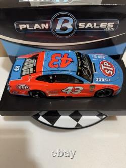 Autographed Darrell Bubba Wallace Jr. #43 STP Darlington Race 2018 1/24 Diecast