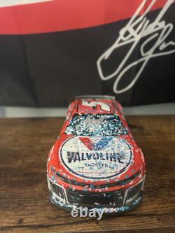 Autographed Kyle Larson # 5 HMS 2022 Valvoline Homestead RWV Action 1/24 Camaro