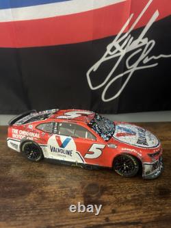 Autographed Kyle Larson # 5 HMS 2022 Valvoline Homestead RWV Action 1/24 Camaro