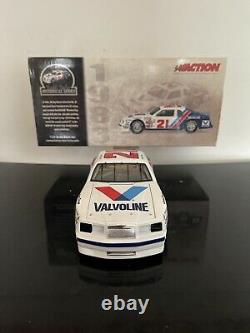 Buddy Baker 1983 Ford Thunderbird Valvoline #21 Action NASCAR Historical 1/24