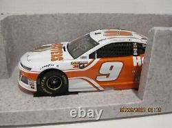 Chase Elliott #9 2018 Hooters Autographed 1/24