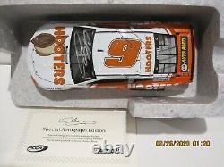 Chase Elliott #9 2018 Hooters Autographed 1/24