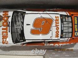 Chase Elliott #9 2018 Hooters Autographed 1/24