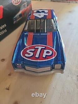 Chevy 400 Win 124 NASCAR Diecast With 164 Set Petty, Waltrip, Gordon, Johnson
