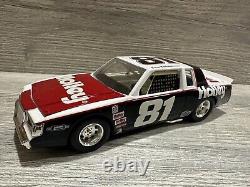 Cory Bellinhausen #81 Holley's NASCAR BUICK 1/24 Collectible Diecast Details