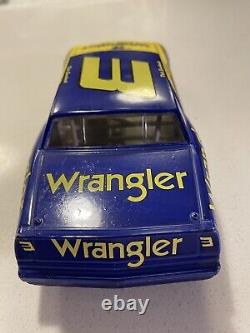 DALE EARNHARDT 1984 Monte Carlo #3 WRANGLER BLUE GOOSE 1/24 CAR. Original