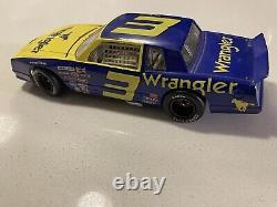 DALE EARNHARDT 1984 Monte Carlo #3 WRANGLER BLUE GOOSE 1/24 CAR. Original