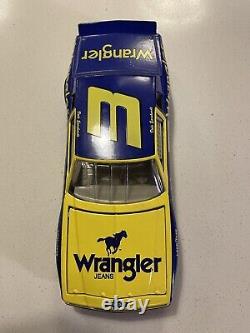 DALE EARNHARDT 1984 Monte Carlo #3 WRANGLER BLUE GOOSE 1/24 CAR. Original