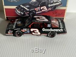 Dale Earnhardt 1989 # 3 Goodwrench Monte Carlo 1/24 Action Nascar Diecast