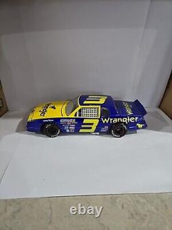 Dale Earnhardt #3 Wrangler Blue Goose 1984 Monte Carlo Action 1/24