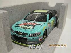 Dale Earnhardt Jr 2015 #88 Mountain Dew Baja Blast 1/24