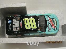 Dale Earnhardt Jr 2015 #88 Mountain Dew Baja Blast 1/24