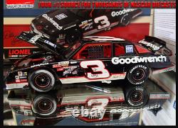 Dale Earnhardt Sr. 1989 Goodwrench Wilkesboro Winner Raced Version 1/24 Action