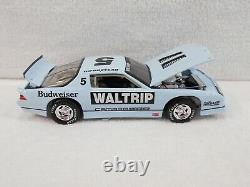 Darrell Waltrip #5 Budweiser Camaro Z28 Iroc 1/24 Action 1984/2006 Diecast