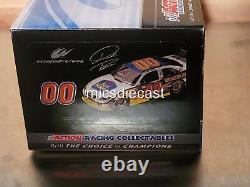 FACT SEAL 2010 David Reutimann #00 Best Western 124 Platinum Diecast MWR NIB