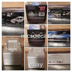 FACT SEAL 2010 Michael Waltrip #55 Aarons 55th Ann 124 Platinum Diecast MWR NIB