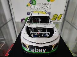 Jeff Gordon #24 Children's Foundation 2019 Chevy Camaro 1/24 NASCAR Diecast