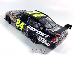 Jeff Gordon #24 DuPont RealTree 2009 Chevy Impala Hendrick 1/24 NASCAR Die-Cast