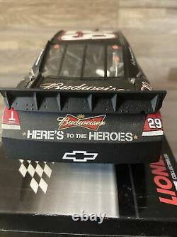 Kevin Harvick 1/24 #29 Budweiser Military Tribute 2011 Lionel #1 Of 3702