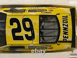 Kevin Harvick 2010 #29 Pennzoil Ultra Autographed 1/24