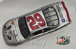 Kevin Harvick #29 2001/2002 NASCAR 124 Diecast Car Lot