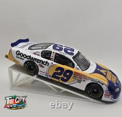 Kevin Harvick #29 2001/2002 NASCAR 124 Diecast Car Lot