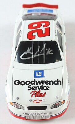 Kevin Harvick Autograph2001 NASCAR #29 Goodwrench Service Plus /Make a Wish 124