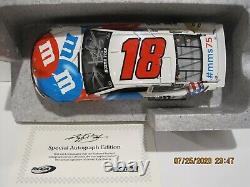 Kyle Busch #18 2016 Red White And Blue Liquid Color Autographed 009 Of 25 1/24
