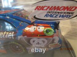 Kyle Busch 2011 M&M's Pretzel Richmond Raced Version Win 124 FREE SHIPPING