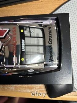 Kyle Larson Autographed Number #01 /72 Color Chrome 2021 Cincinnati 1/24 Action