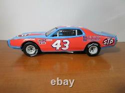 Lionel 1/24 Action Richard Petty #43 Stp 1974 Dodge Charger Hall Of Fame Car