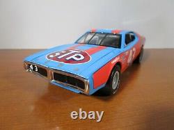 Lionel 1/24 Action Richard Petty #43 Stp 1974 Dodge Charger Hall Of Fame Car