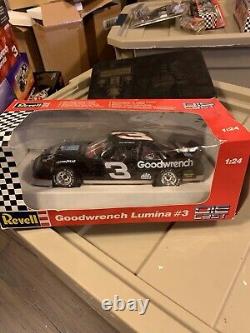 Lot Of 8 NASCAR Die Cast 124 Earnhardt Cars