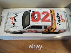 Mark Martin #02 autographed APACHE STOVE 1982 BUICK Action 1/24 DieCast
