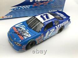 Matt Kenseth #17 Visine 2001 124 Team Caliber Owners Series AUTOGRAPHED SIGNED