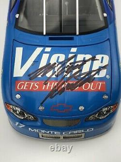 Matt Kenseth #17 Visine 2001 124 Team Caliber Owners Series AUTOGRAPHED SIGNED