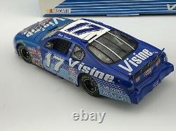 Matt Kenseth #17 Visine 2001 124 Team Caliber Owners Series AUTOGRAPHED SIGNED