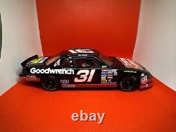 NASCAR Neil Bonnett Mom N Pops Diecast Action NEVER OPENEd