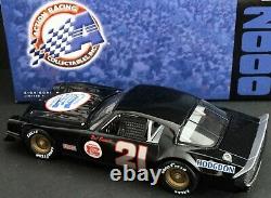 Neil Bonnett #21 Hodgdon 1/24 Action 1981 Chevrolet Camaro Xtreme