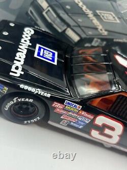 RARE 1/24 RCCA 2001 Dale Earnhardt #3 GM Goodwrench 88 M/C C/W Bank (AERO)
